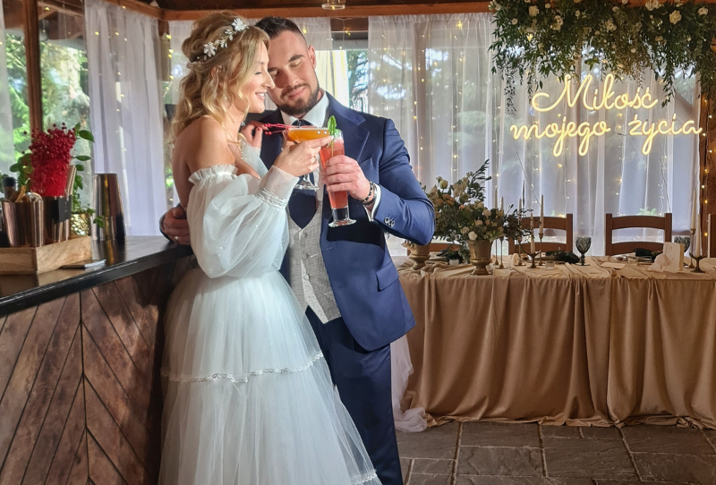 Hotel Azyl_Młoda Para