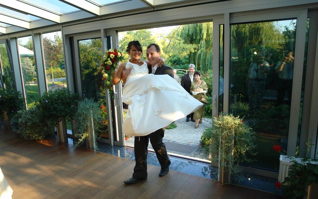 Wywiad z Młodą Parą – 18 lat wspomnień z Hotelem Azyl